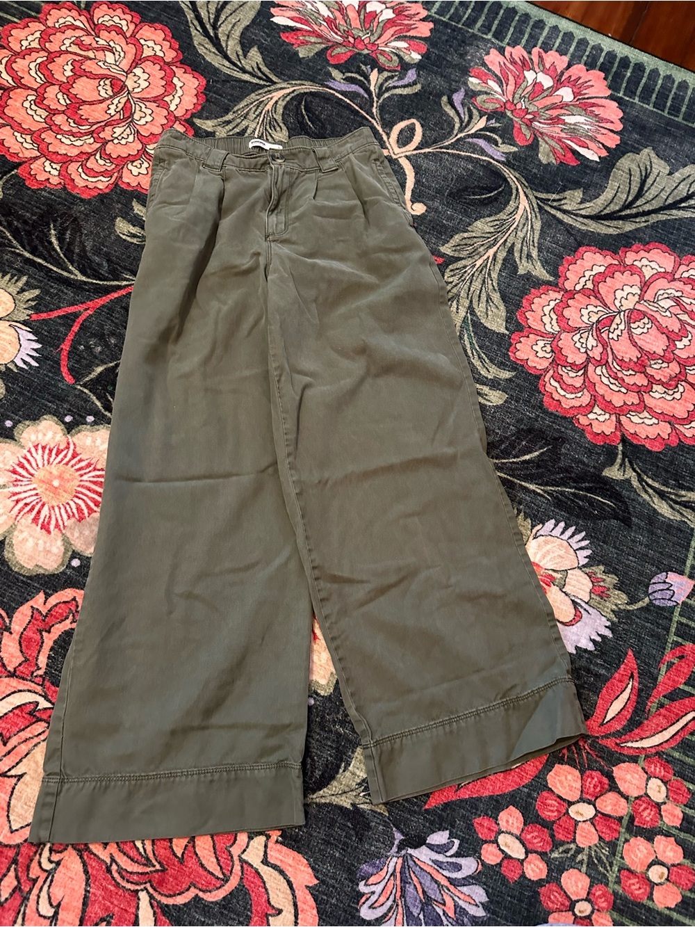 4/$20 💫 Sonoma Olive Green Wide Leg Cropped Pants Size Small 🌿 - Picture 1 of 4